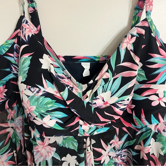 Women’s Croft And Borrow Plus Size Tankini Top Tropical Print Size 3XL - Picture 2 of 12